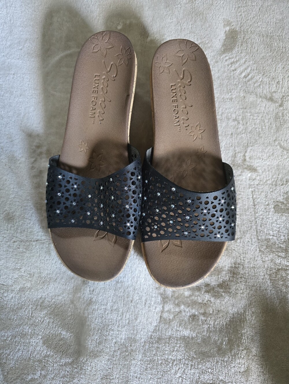 NWOB Sketchers Beverlee Hopper Wedge Sandal